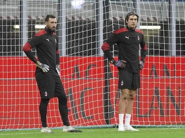 Penjaga Gawang AC Milan