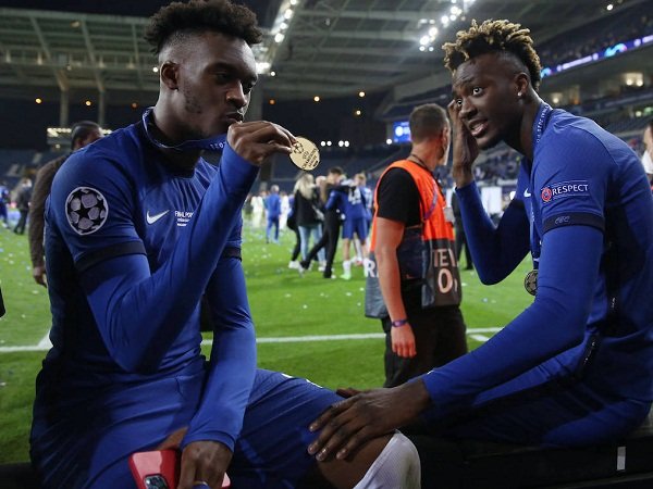 AC Milan Lirik Striker Buangan Chelsea Tammy Abraham