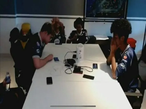 Clover EVOS Legends Minta Penggemar Tak Hujat LJ dan Rexxy