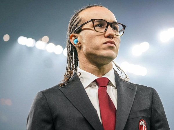 Tersisih di AC Milan, Laxalt Selangkah Lagi Gabung Dinamo Moscow
