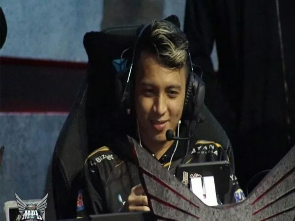 Xinn Prediksi Dua Pemain Akan Perkuat RRQ Hoshi di MPL ID Season 8