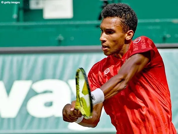 Felix Auger Aliassime meluncur ke semifinal Halle Open 2021