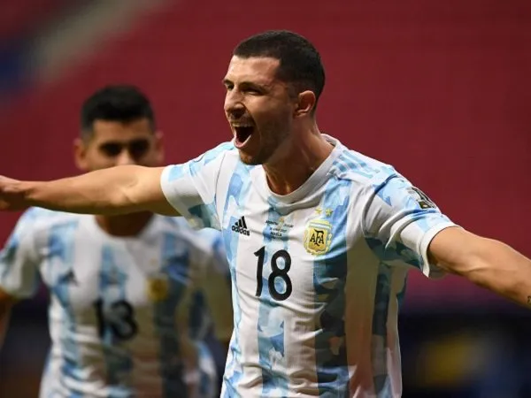 Argentina taklukkan Cile berkat gol Guido Rodriguez.