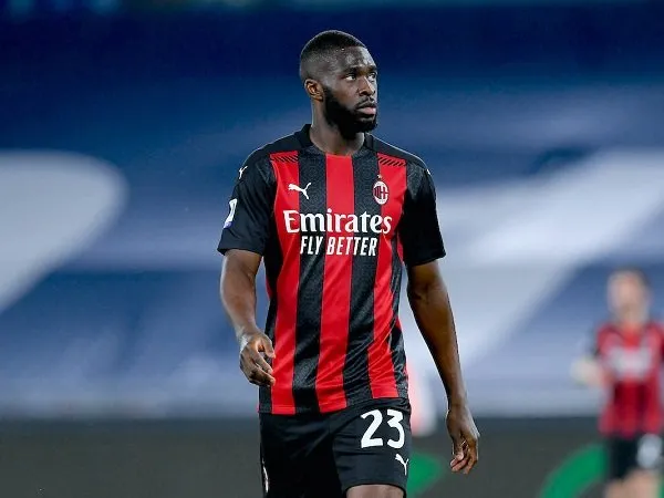 Tomori Jadi Rekrutan Termahal AC Milan di Era Elliott Management