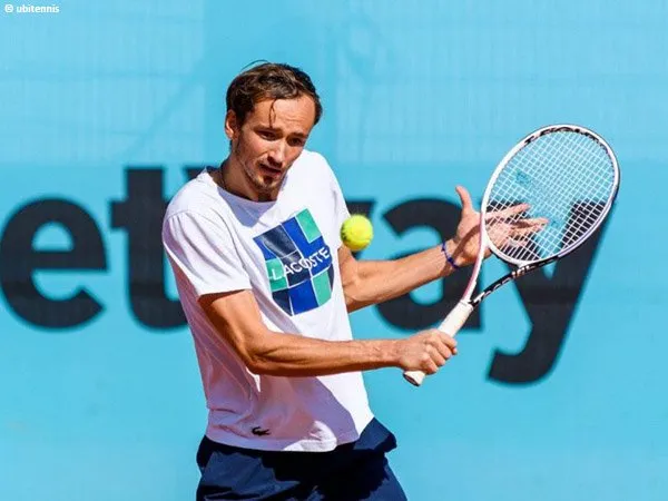 Daniil Medvedev siap meramaikan Mallorca Open 2021