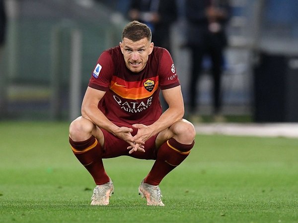 Alternatif Giroud, AC Milan Ditawari Peluang Rekrut Dzeko