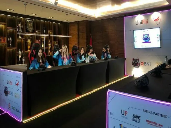 Kalah 2-1 dari RRQ Mika, Luna Nera Angkat Koper dari Playoff Ladies Series