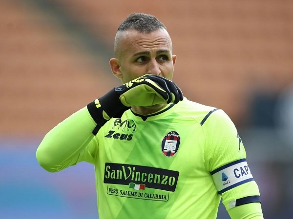 Pamit dari Crotone, Alex Cordaz: Berat Tinggalkan Calabria