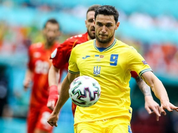Milan Kontak Gent Soal Transfer Striker Rekomendasi Shevchenko, Yaremchuk