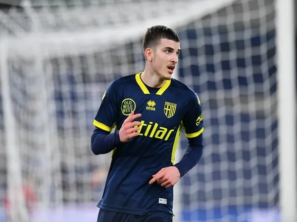 Lazio ajukan tawaran untuk Mihaila