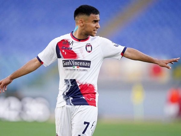 AC Milan Incar Ounas dan Adli Sebagai Pengganti Castillejo