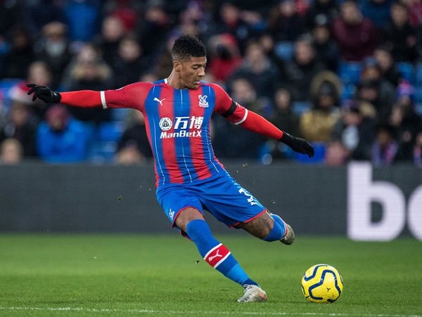 Inter Milan Ditawari Patrick Van Aanholt Secara Gratis. Mau?