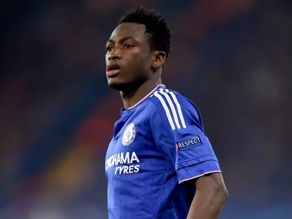 Baba Rahman Akui Perlakuan Antonio Conte Bikin Dirinya Pergi dari Chelsea