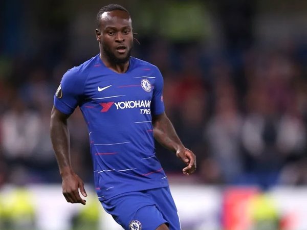 Tinggalkan Chelsea Secara Permanen, Victor Moses Kirim Salam Perpisahan