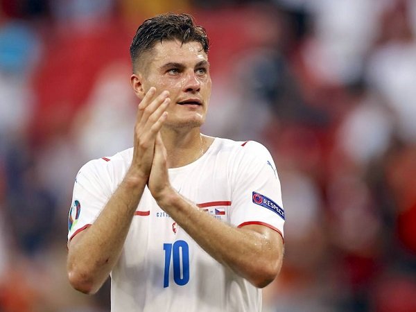 AC Milan Kembali Lirik Striker Bayer Leverkusen Patrick Schick