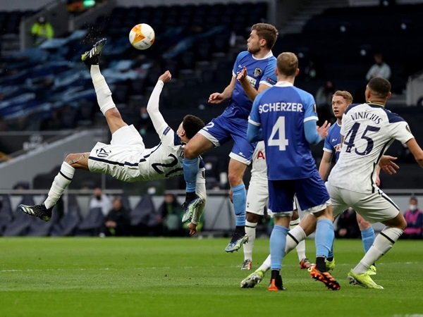 Gol Akrobatik Dele Alli Jadi Nominasi Gol Terbaik Versi UEFA