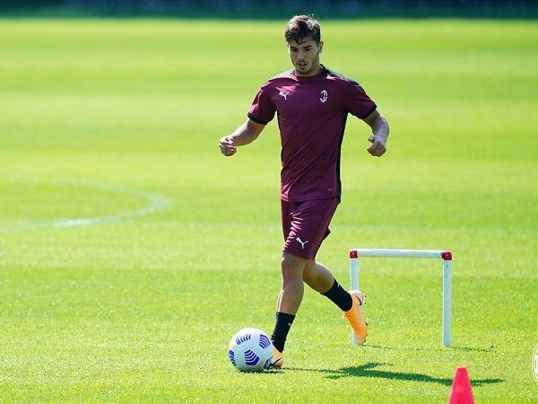 Brahim Diaz Tak Ragu Kembali Ke AC Milan, Tekanan No. 10 Menanti
