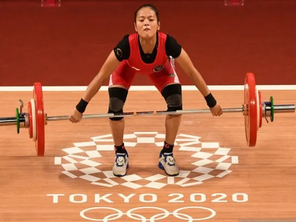 Lifter putri Indonesia, Windy Cantika Aisah. (Images: Antara)