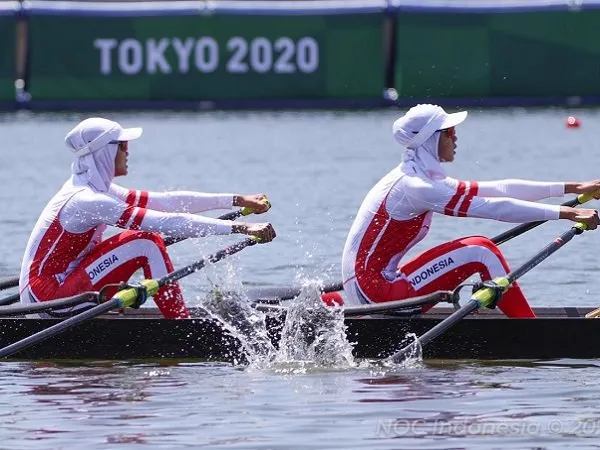 Atlet Rowing Indonesia, Mutiara Rahma Putri dan Melani Putri.