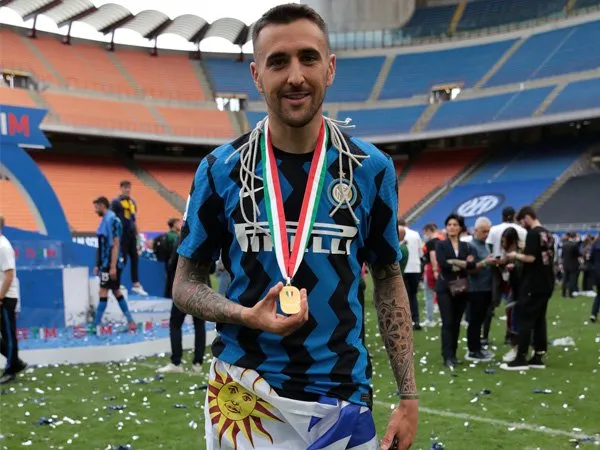 Gelandang Inter Milan, Matias Vecino.