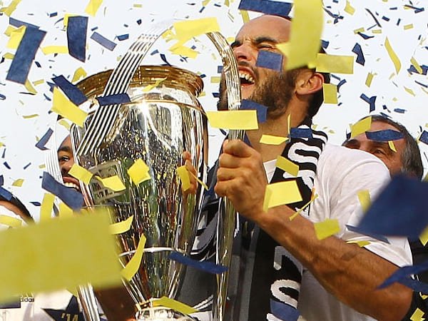 LA Galaxy Akan Buatkan Patung untuk Landon Donovan