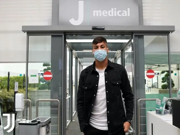 Kaio Jorge beri indikasi soal nomor punggungnya di Juventus.