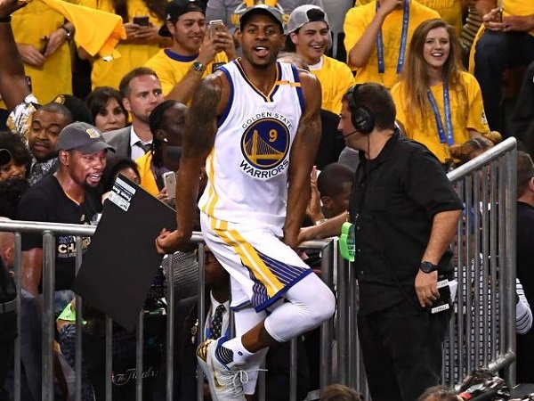 Andre Igoudala Pilih Kembali ke Pelukan Warriors Ketimbang ke Lakers