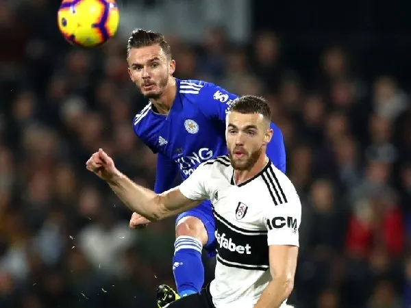 Arsenal menjajaki kesepakatan yang melibatkan Calum Chambers dan James Maddison