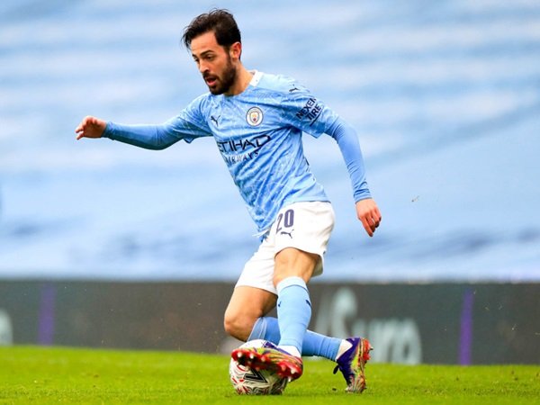 Dikaitkan Dengan Barcelona dan Atletico Madrid, Silva Siap Bahas Transfer