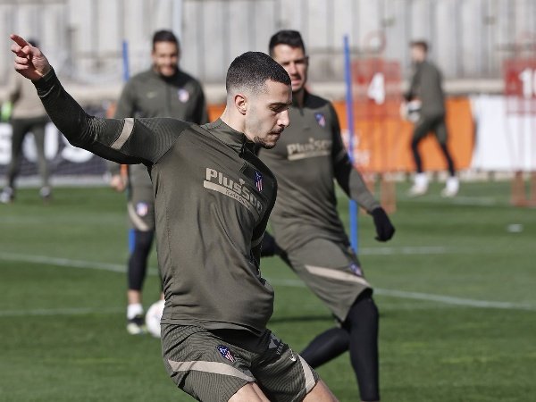 Mario Hermoso Kembali Masuk Radar Everton Musim Panas Ini