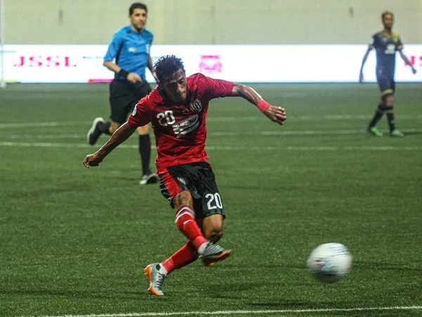 Gelandang Bali United, Sidik Saimima
