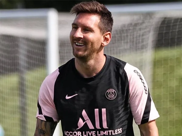 Penyerang Paris Saint-Germain, Lionel Messi.
