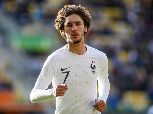 Presiden Bordeaux Akui Negosiasi Dengan AC Milan Soal Transfer Yacine Adli