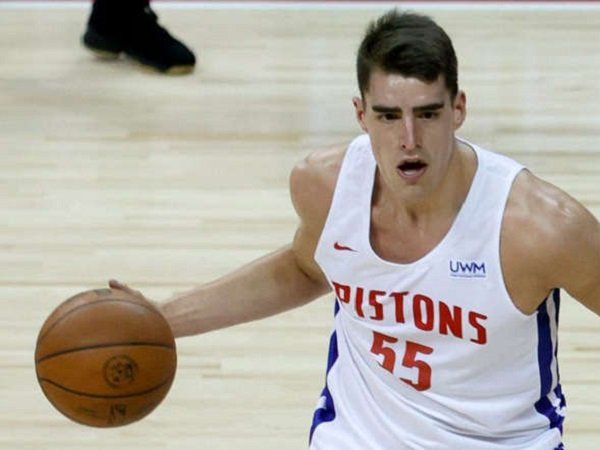 Detroit Pistons Hadiahi Luka Garza Kontrak Dua Arah