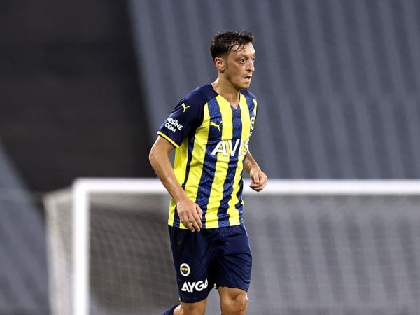 Ozil Akhirnya Berhasil Buka Keran Golnya Bagi Fenerbahce