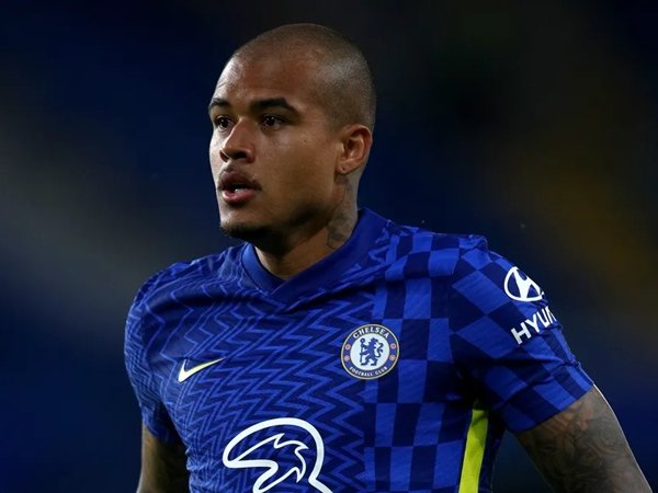 Chelsea Pinjamkan Kenedy ke Flamengo Usai Perpanjang Kontraknya