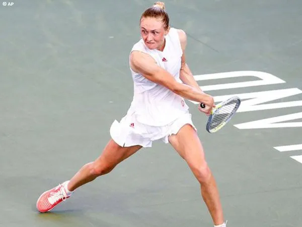 Aliaksandra Sasnovich pantang menyerah demi perempatfinal di Cleveland musim 2021