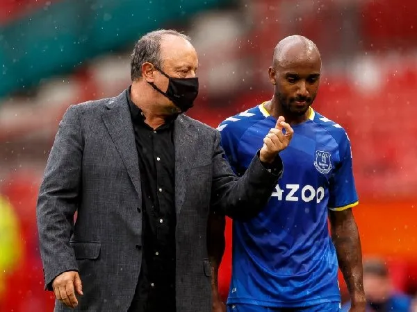 Rafael Benitez dan Fabian Delph