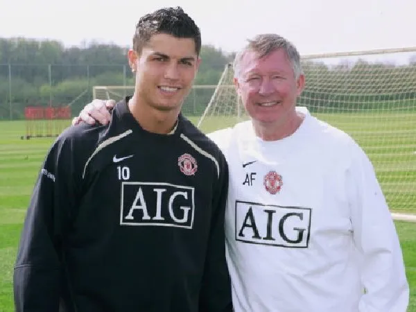 Sir Alex Ferguson jadi kunci transfer Cristiano Ronaldo ke MU