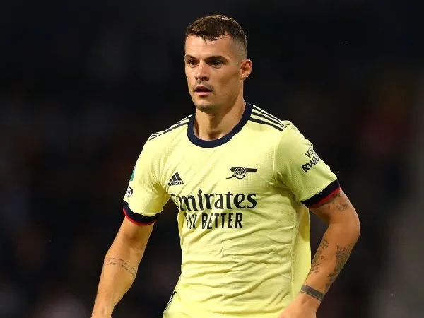 Gelandang Arsenal Granit Xhaka Dinyatakan Positif Covid-19