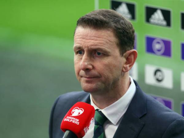 Manajer Irlandia Utara Tantang Para Pemainnya untuk 'Berkompetisi'