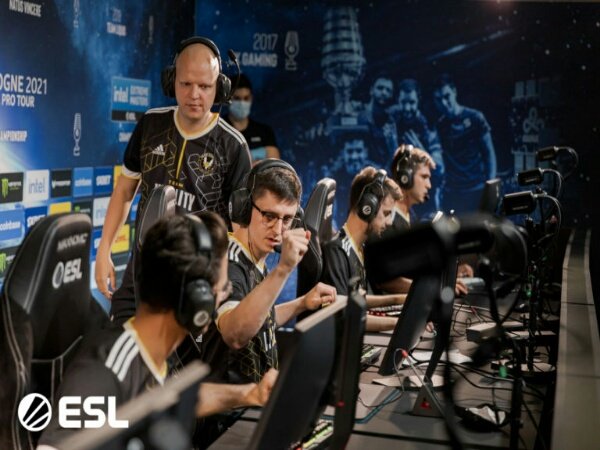 ESL Pro League S14: Team Vitality Eliminasi Complexity di Babak 12 Besar