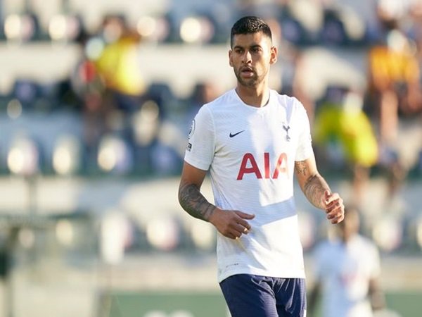 Defender Anyar Tottenham Dapat Pujian Istimewa Dari Legenda Brasil