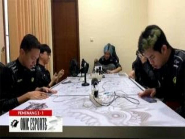 Hasil MPL ID Season 8: Sempat Tertinggal, ONIC Esports Tundukkan RBG