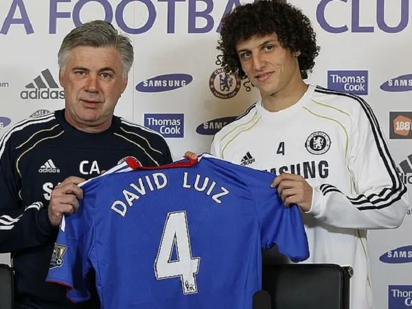 Carlo Ancelotti saat bersama David Luiz.