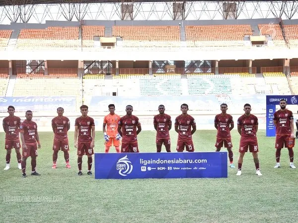 Pemain Borneo FC ketika berfoto bersama jelang laga