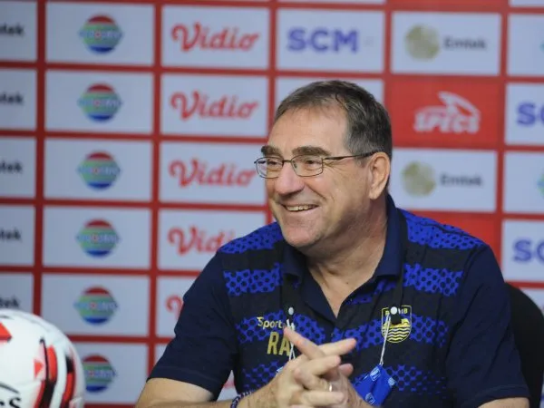 Pelatih Persib, Robert Rene Alberts