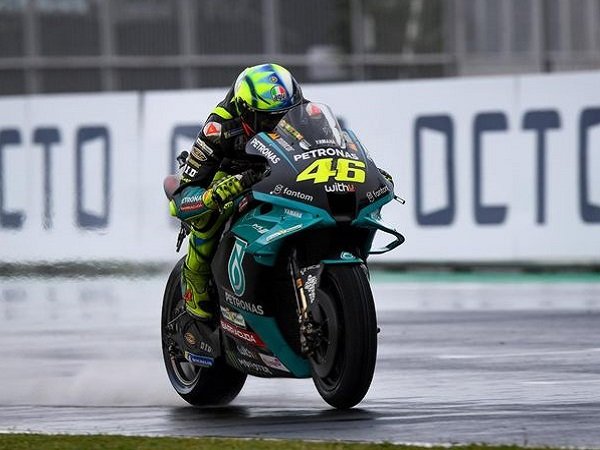 Petronas Yamaha SRT Dianggap Bikin Kesalahan karena Rekrut Valentino Rossi