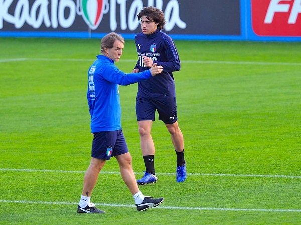 Mancini Pertimbangkan Panggil Tonali Kembali Ke Tim Senior Italia