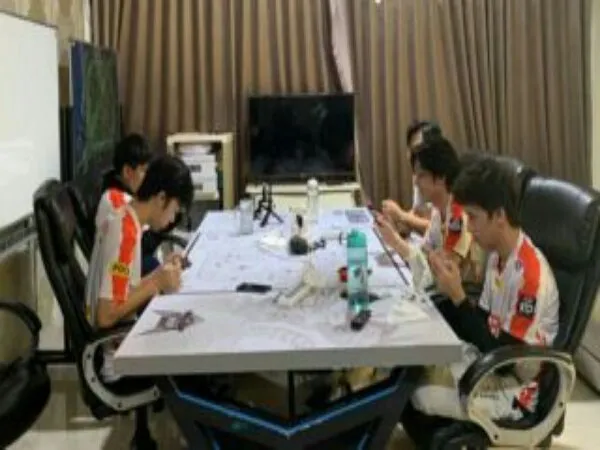 Aura Fire Tutup Regular Season MPL ID Season 8 dengan Hasil Sempurna